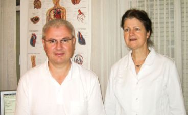  Lutz Jenek (links sitzend)